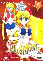 Sailor Moon-Volume 5: Introducing Sailor Venus Cover