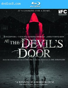 At the Devil's Door [Blu-ray] Cover